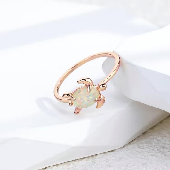 NWT Turtle Shaped Opal Ring - Picture 3 of 3